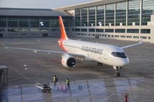TAAG Angola Airlines Receives Sixth Airbus A220-300