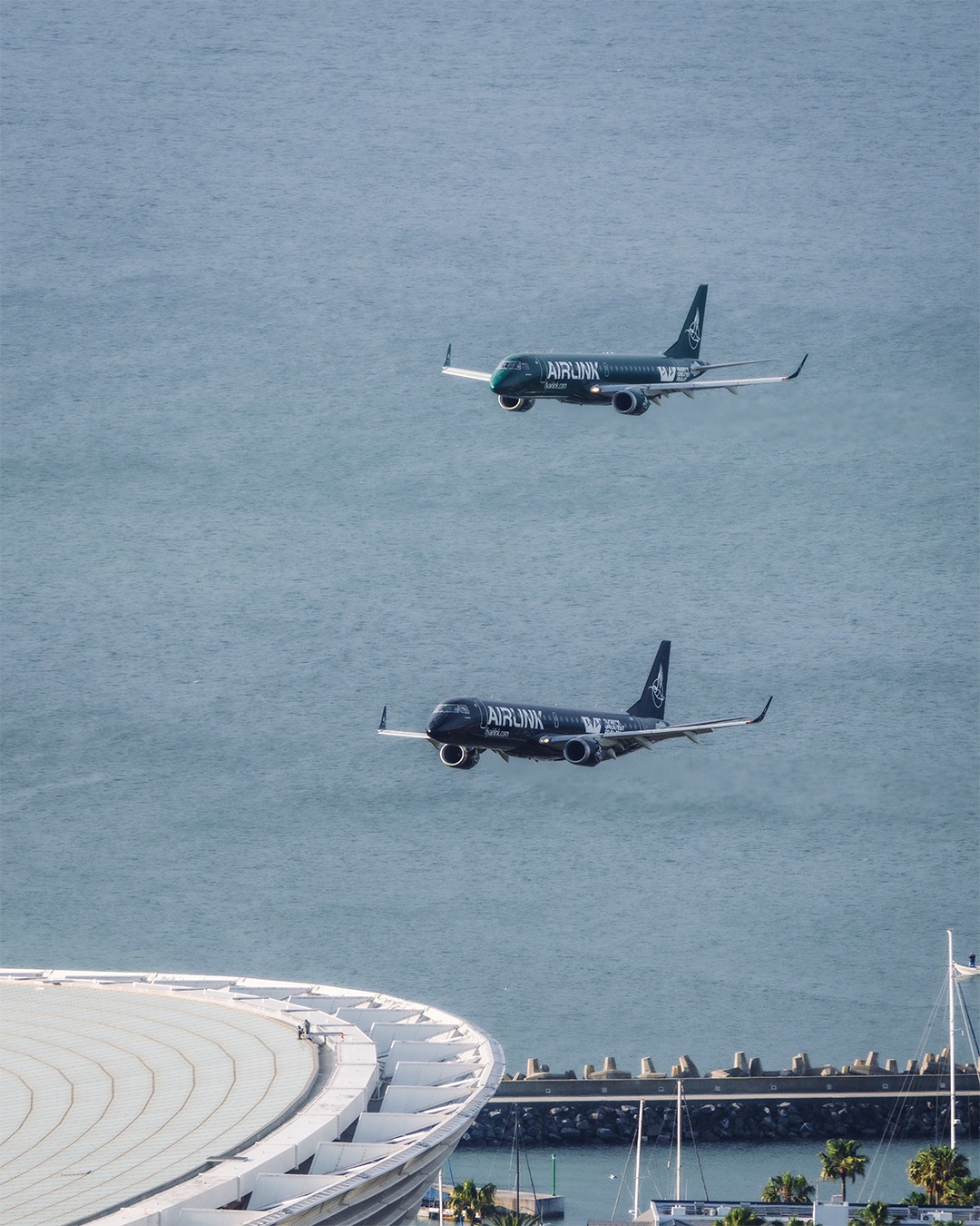 Featured image for “Airlink Affirms Safety Of Low-Altitude Flyover At Cape Town’s DHL Stadium”