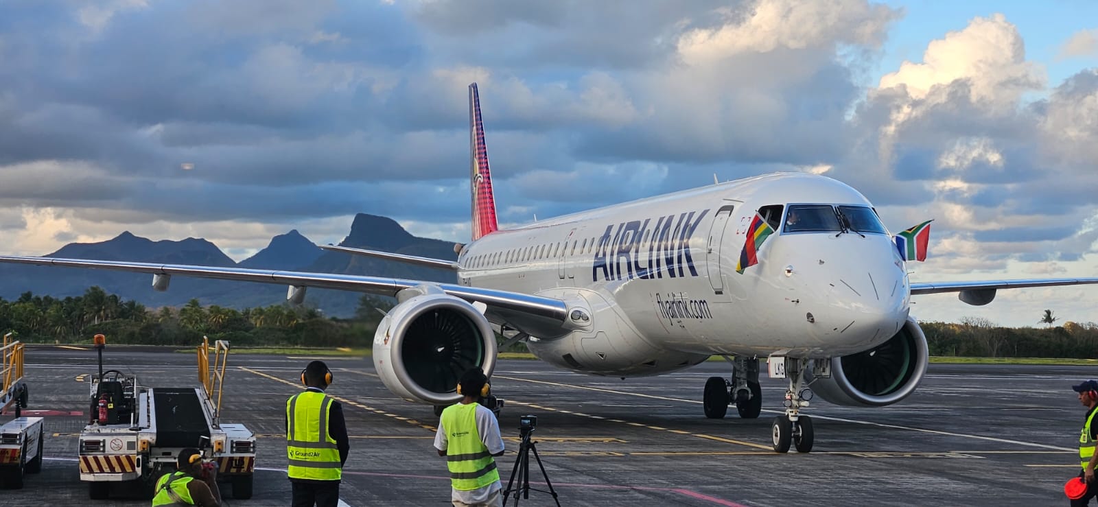 Featured image for “Airlink Launches Inaugural Cape Town-Mauritius Flights”